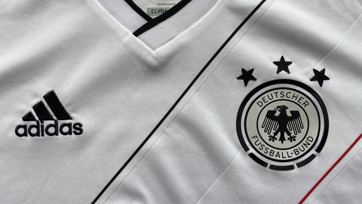 CDS Game Jersey (ホワイト) サイズL Japan Soccer Jersey Retro White Edition S,M,L,XL,XXL | eBay