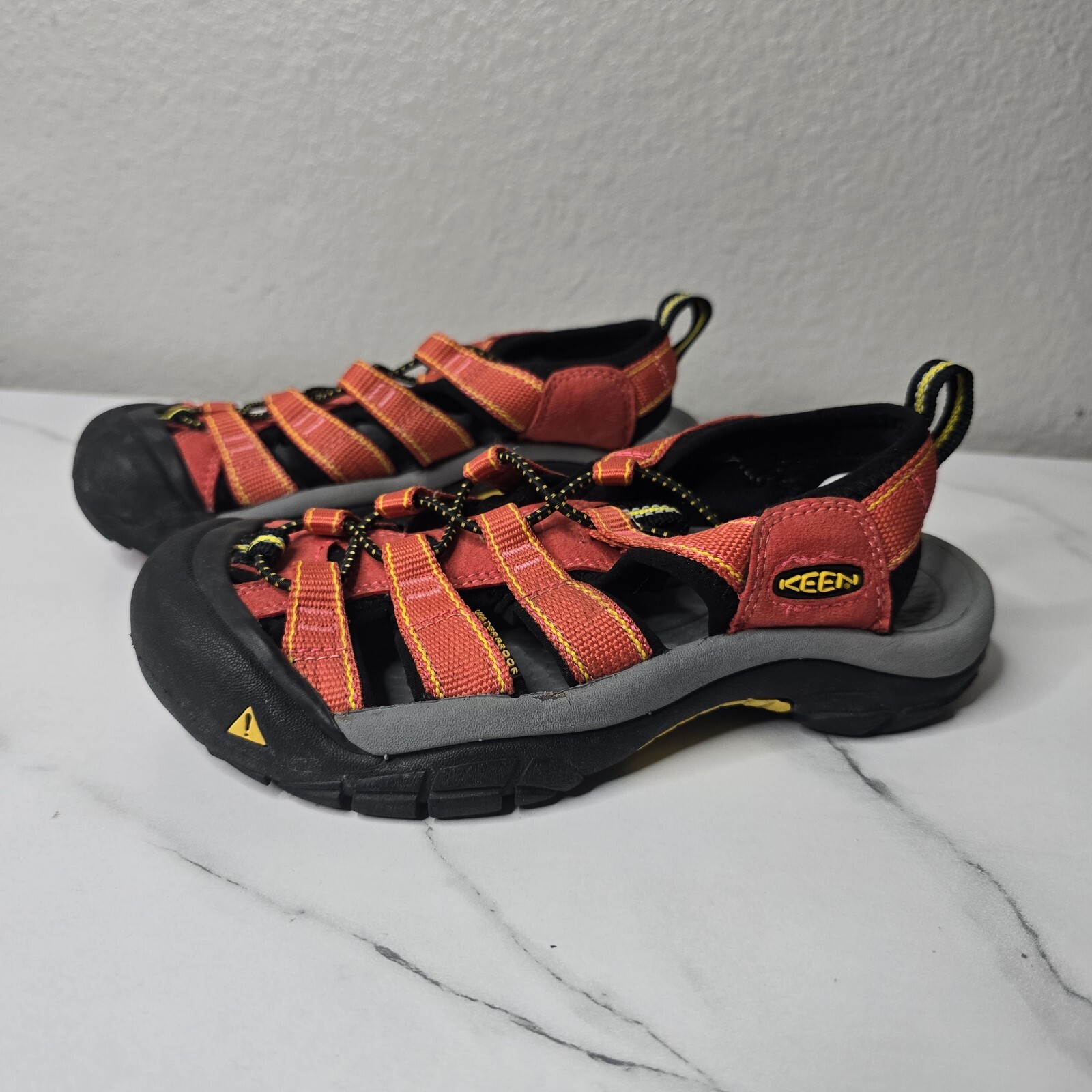 Sandali KEEN Newport H2 escursionismo trail acqua punta chiusa rosso donna 5 antiodore