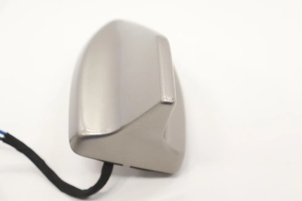 Antena de aleta de tiburón techo aviador Lincoln 2020-2025 OEM JD9T19K351AA5JUR GOLD_AR Foto 2 de 4