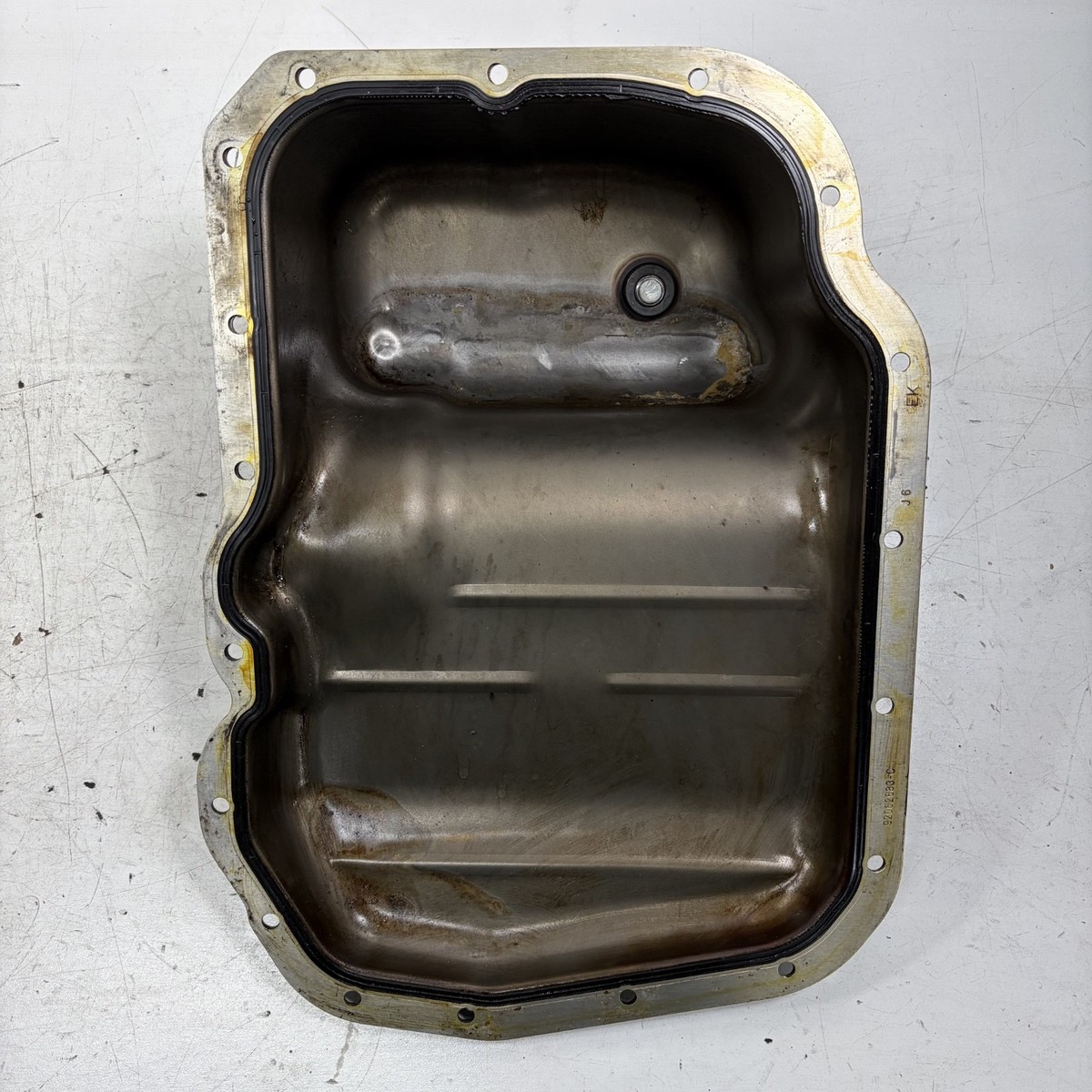 2T-Gオイルパン 98 Isuzu Rodeo Amigo 2.2 Engine Oil Pan Lower X22SE 8920626820 OEM