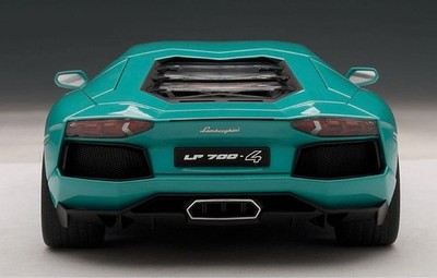 AUTOart 74667 Lamborghini Aventador Lp700-4 Blue Model Car