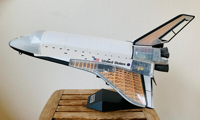 Verkaufe hier ein 4D  Modell vom Space Shuttle Discovery