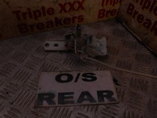 BFD007428 2012 MITSUBISHI L200 2.5 D-ID 4 WORK REAR DOOR HINGES O/S