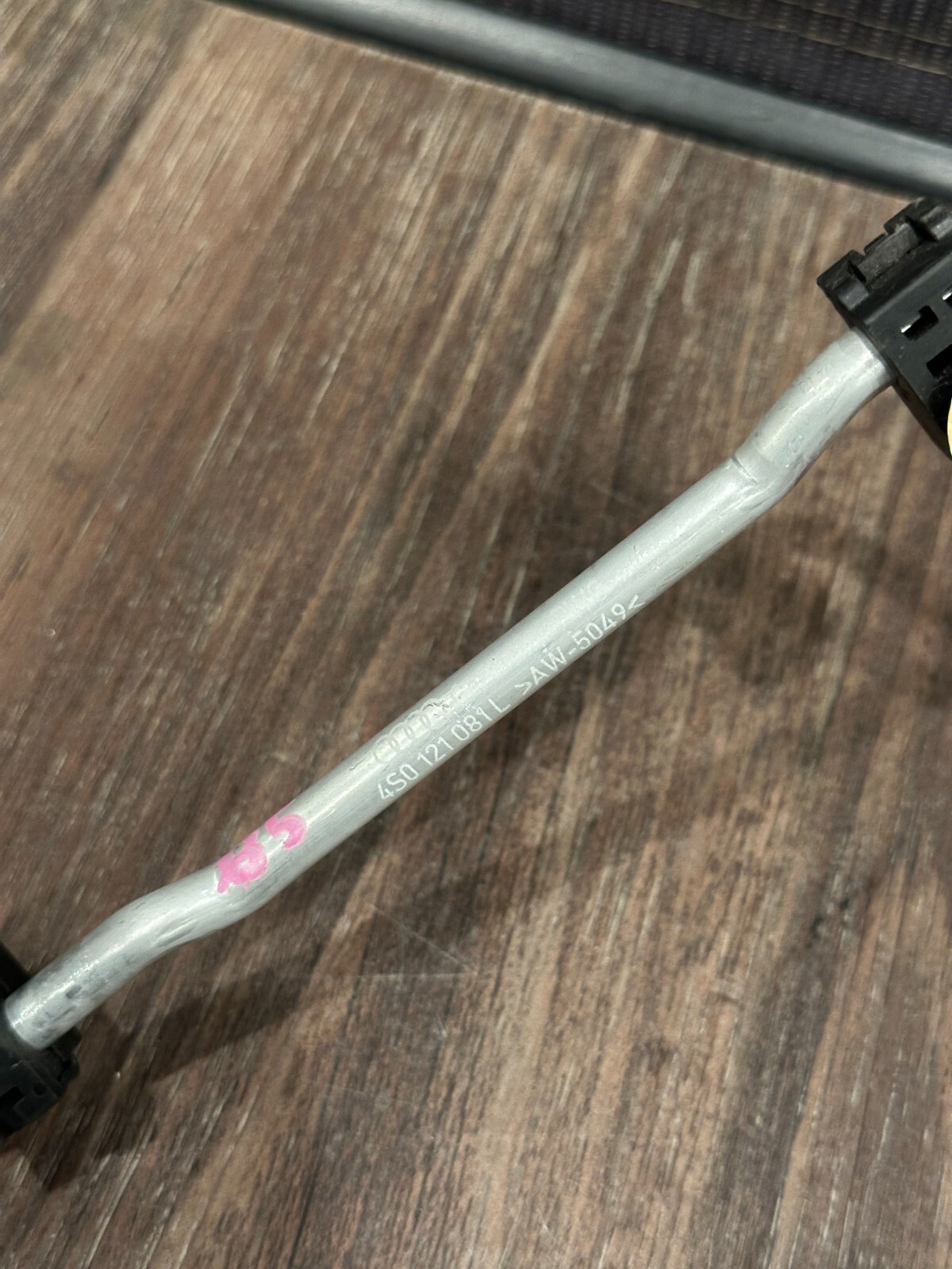 2021 AUDI R8 ENGINE COOLANT BREATHER LINE HOSE OEM 4S0121081 L