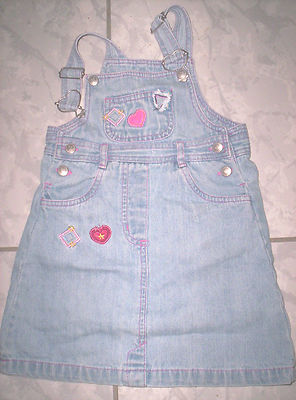 Allerliebster Jeans-Latzrock, blau mit  Motive, neuw. Gr.92