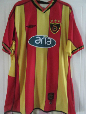 Camiseta De Galatasaray De Turquía, Umbro, 2002 Talla S. | Cuotas sin Camiseta De Galatasaray De Turquía, Umbro, 2002 Talla S. | Cuotas sin