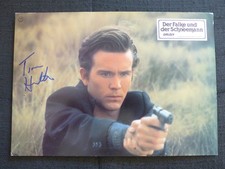 TIMOTHY HUTTON signed Autogramm auf DER FALKE UND DER SCHNEEMANN Aushangfoto IP