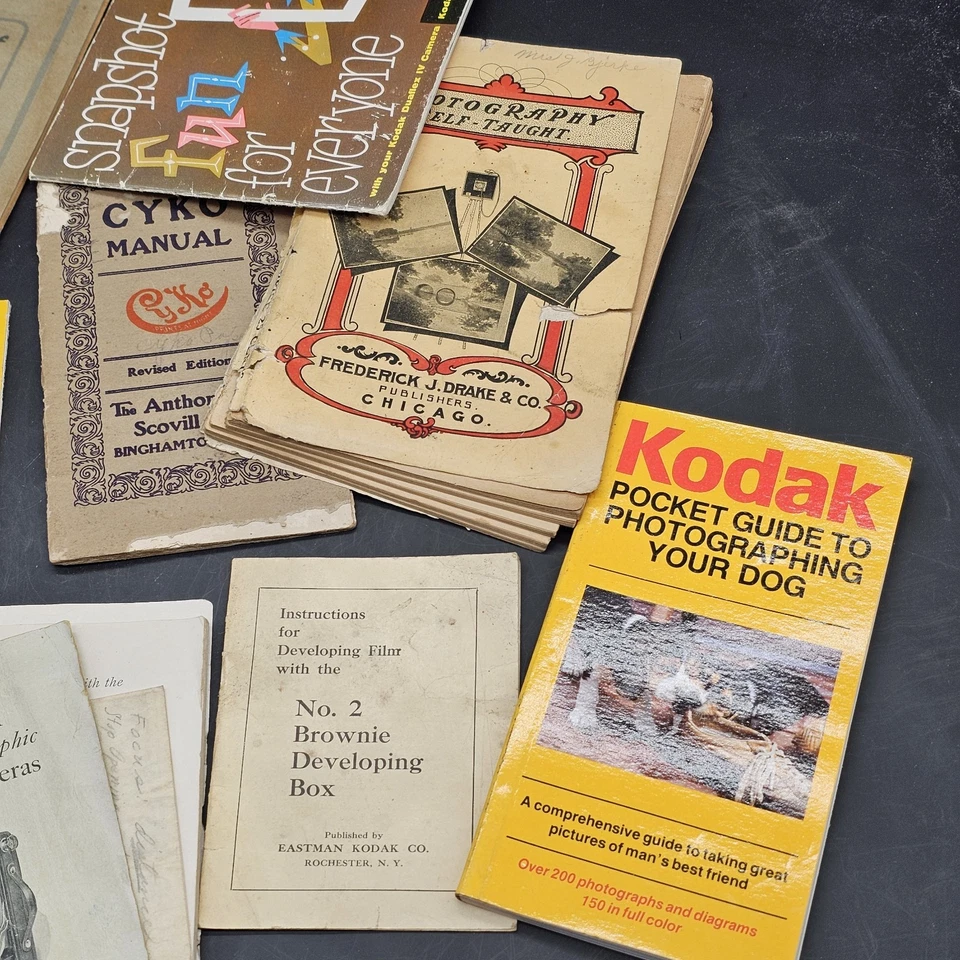 Lot Kodak Camera Manuals Snapshots Photography Catalogs - Image 2 of 4