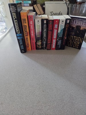 Iris Johansen Book Lot Of 10- 6 Are Eve Duncan Series- Remainder Are Standalones
