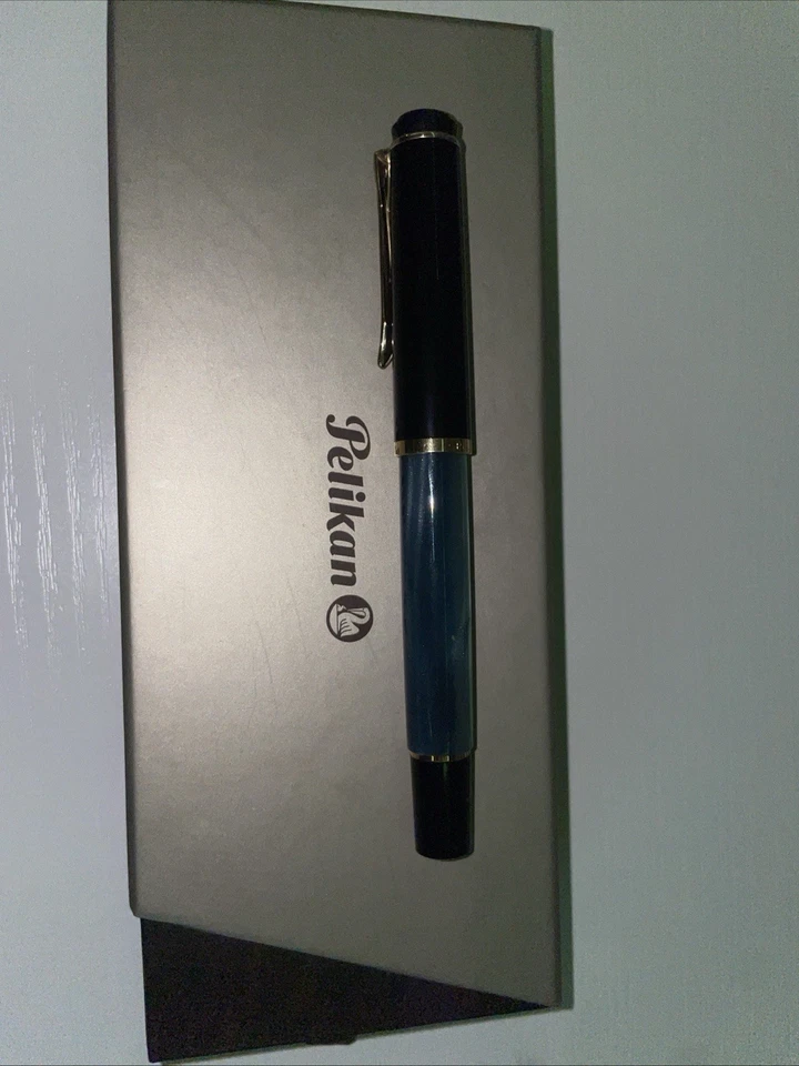 Pluma Estilográfica Pelikan Classic M200 Verde Mármol - M Nuevo en Caja PLUMA NEGRA Foto 3 de 4