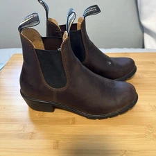 Blundstone Women’s Chelsea Heeled Brown Leather Ankle Boots Size 9