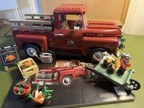 LEGO Icons: Pickup Truck (10290)