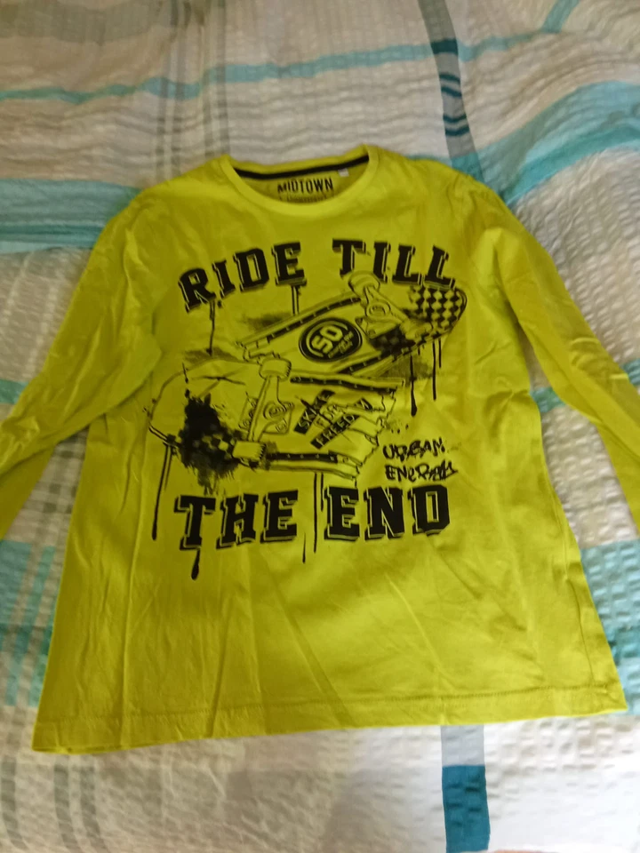Mintgrünes Jungen T-Shirt in der Grösse 158-164 Gebraucht aber selten getragen l - Bild 1 von 1