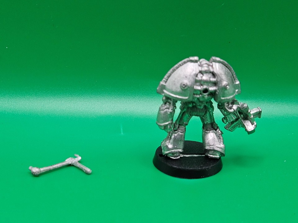 Rogue Trader Space Marines – Terminator Saturnine En Métal + Sac à Dos