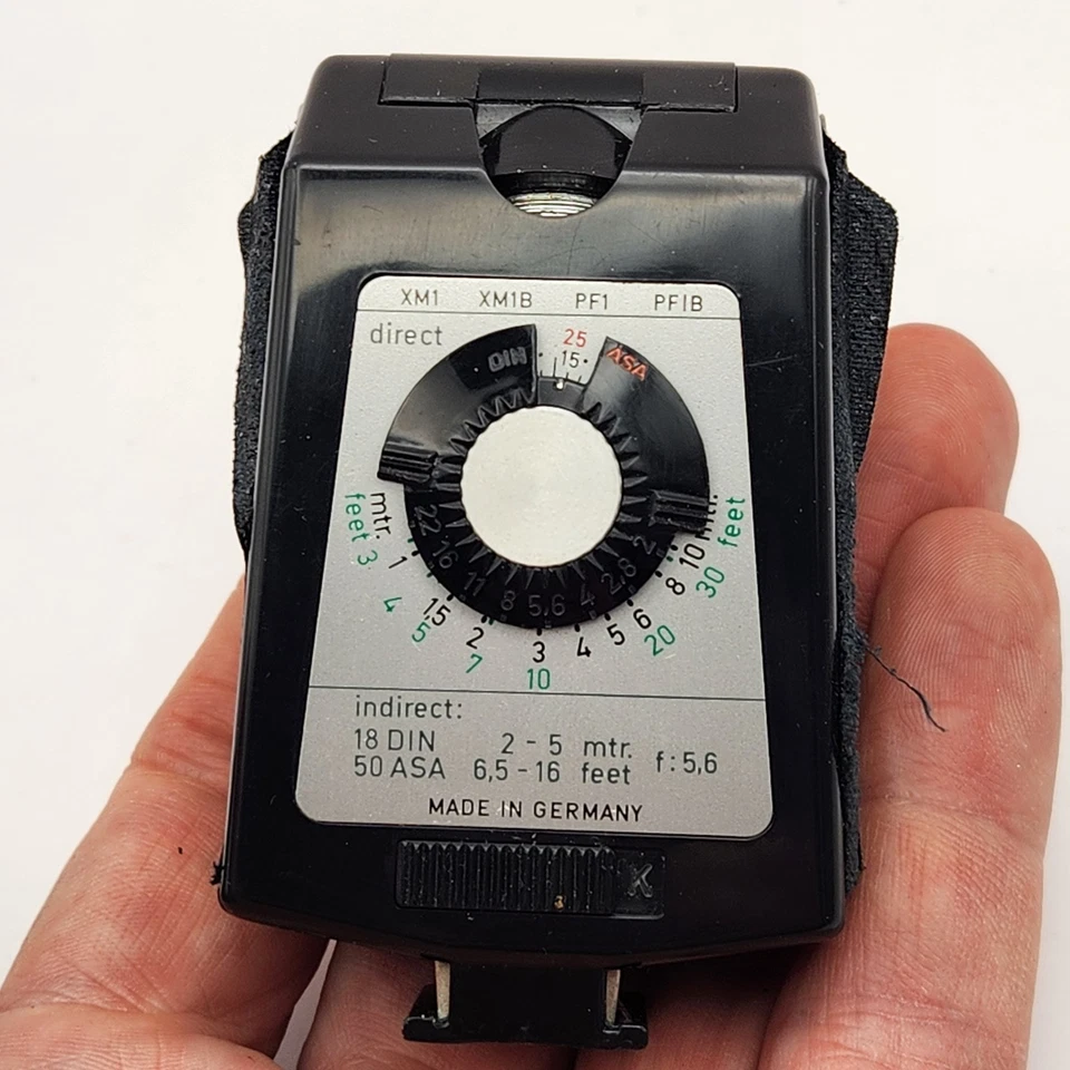 😇 Agfa Agfalux Unidad de Flash Plegable Estuche a Presión Cámara De Colección Alemania Sin Probar Foto 2 de 4