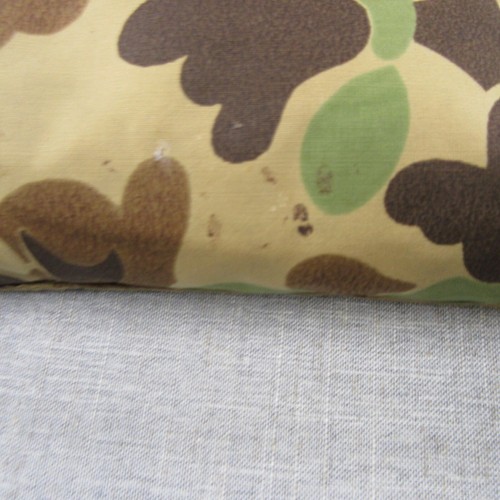 Cabela's Camo Vest Men's Large "Waterfowl Down" Hunting (stains) - Picture 11 of 11