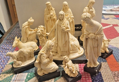 Vintage G Ruggeri Bianchi 11 PC Christmas Nativity Alabaster  Statues As is
