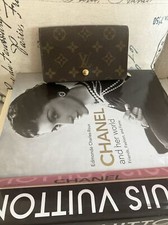 Authentic Louis Vuitton Vintage 2003 Porte-Monnaie Monogram Tresor Wallet