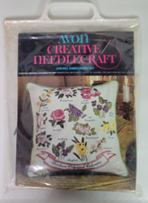Vtg NIP Avon Needlecraft Crewel Embroidery Kit 13 Colonies Floral Pillow 14"