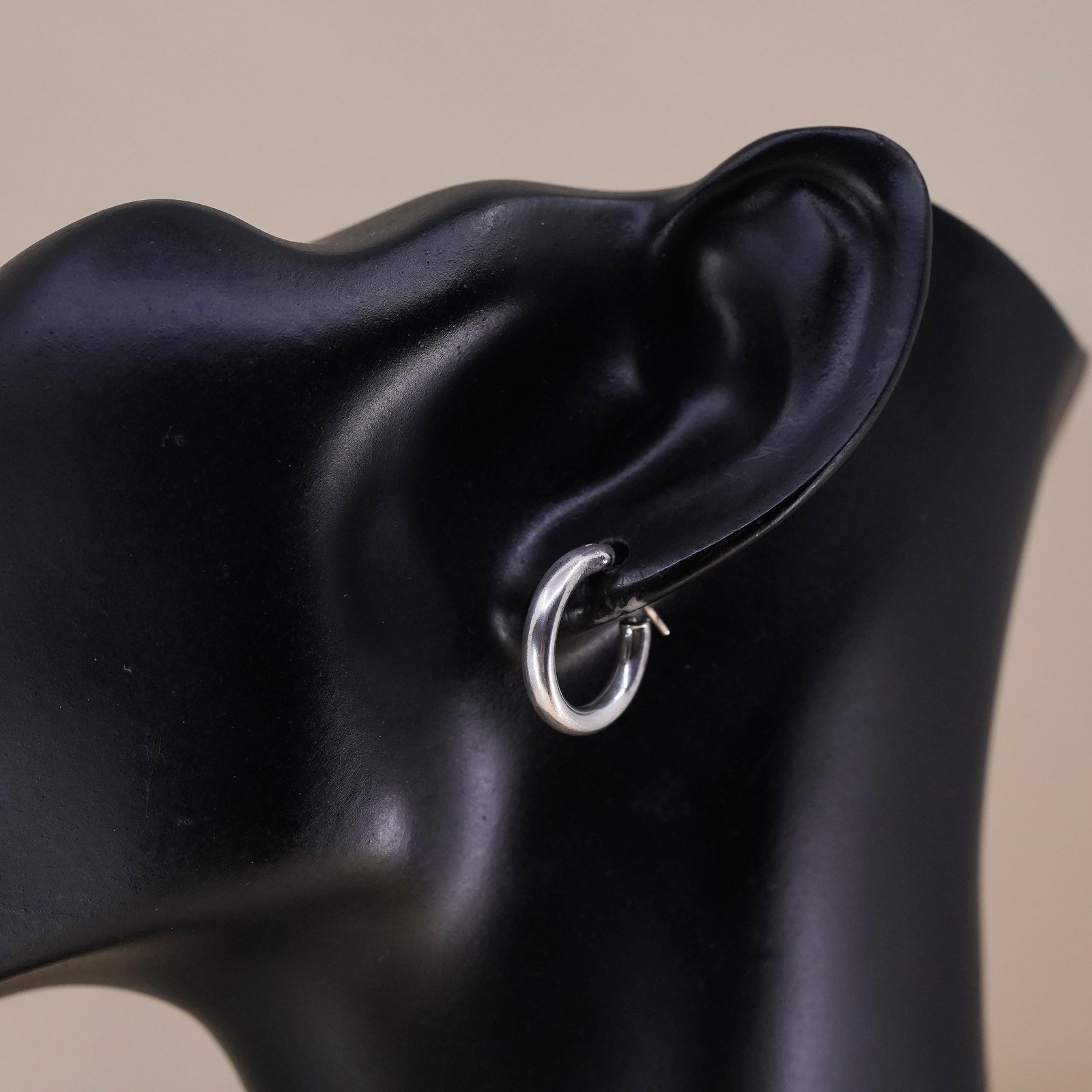 SINGLE EARRING 0.75", sterling silver loop minima… - image 3