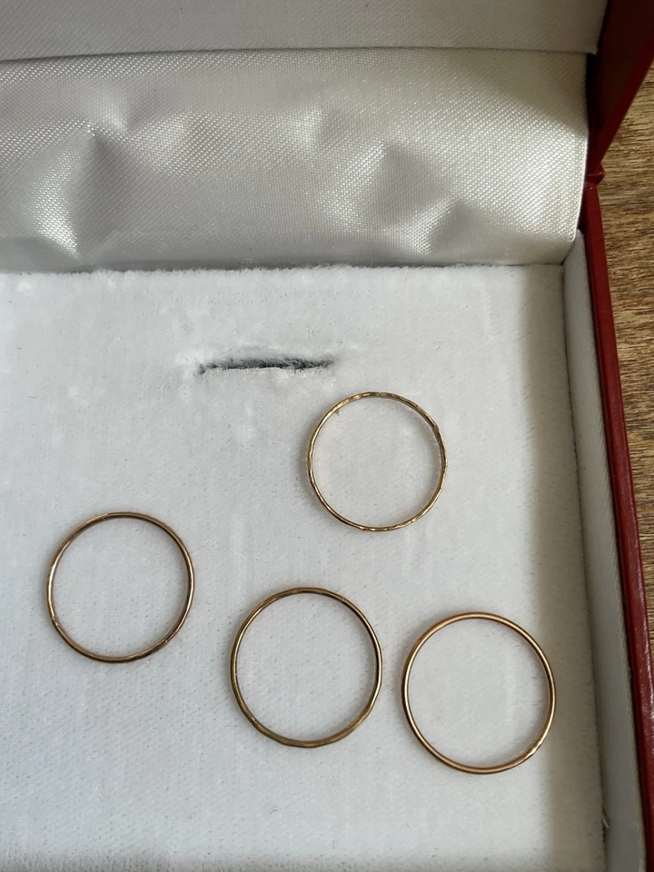 4 anillos de oro rosa para mujer talla 6,5 Foto 2 de 4