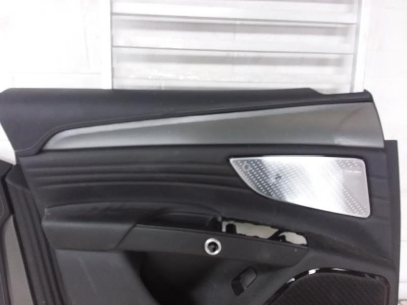 Maserati Grecale 2023 Front Left Side trim panel Black