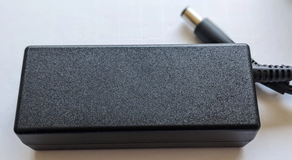 Умный адаптер питания переменного тока HP 756413-002 - 65 Вт 19,5 В 3,33 А наконечник 5 мм - Изображение 2 из 4