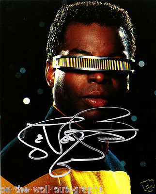 LEVAR BURTON ACTOR HAND SIGNED AUTOGRAPHED STAR TREK PHOTO! RARE