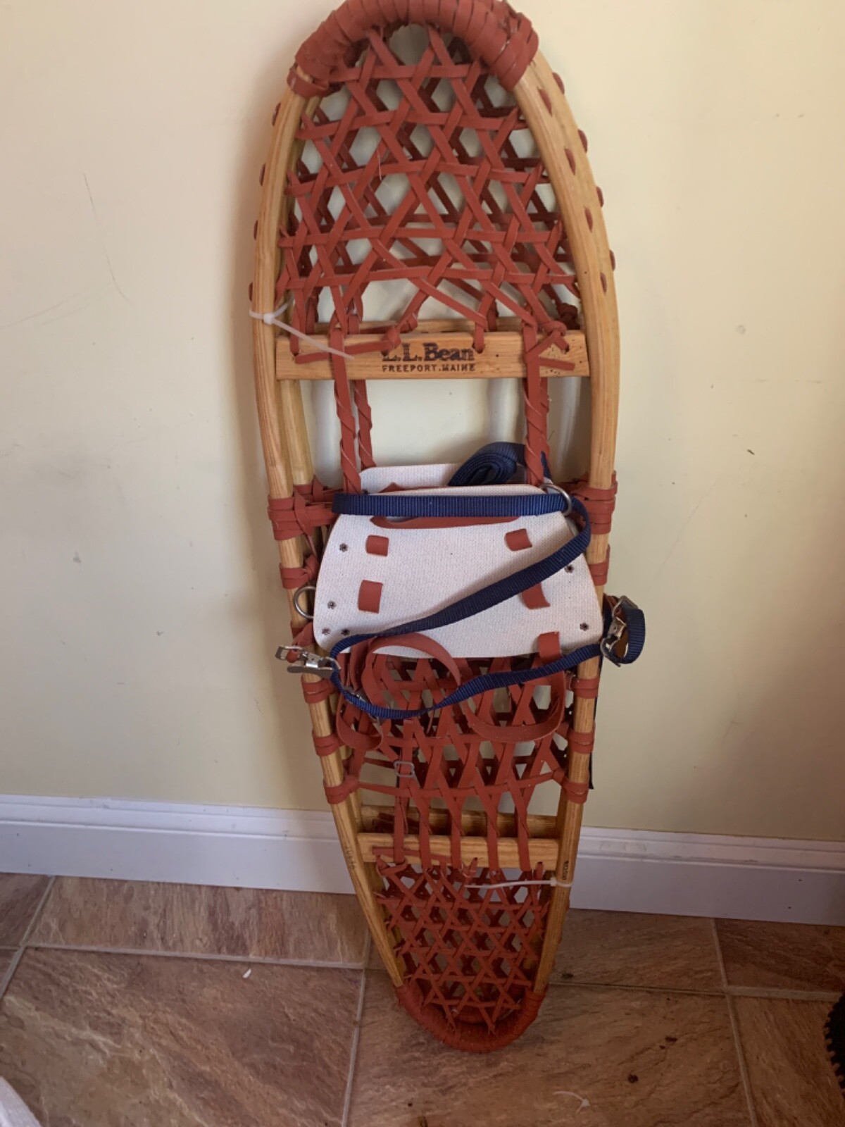 NEW Nvr open LL Bean 10 x 36 PAIR Wood and Leather Snowshoes Snow Shoes