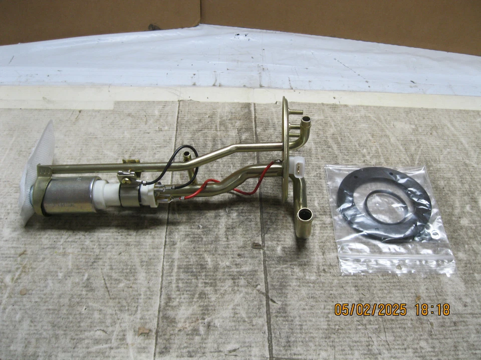 Fuel Pump Hanger Assembly CARQUEST HS2496287 Foto 2 de 4