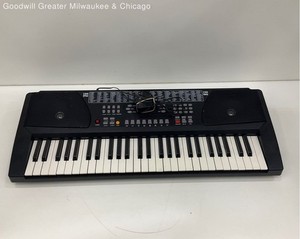 Huntington Model No. KB54 Electronic Digital Keyboard w/ Cord (Power-On Tested)