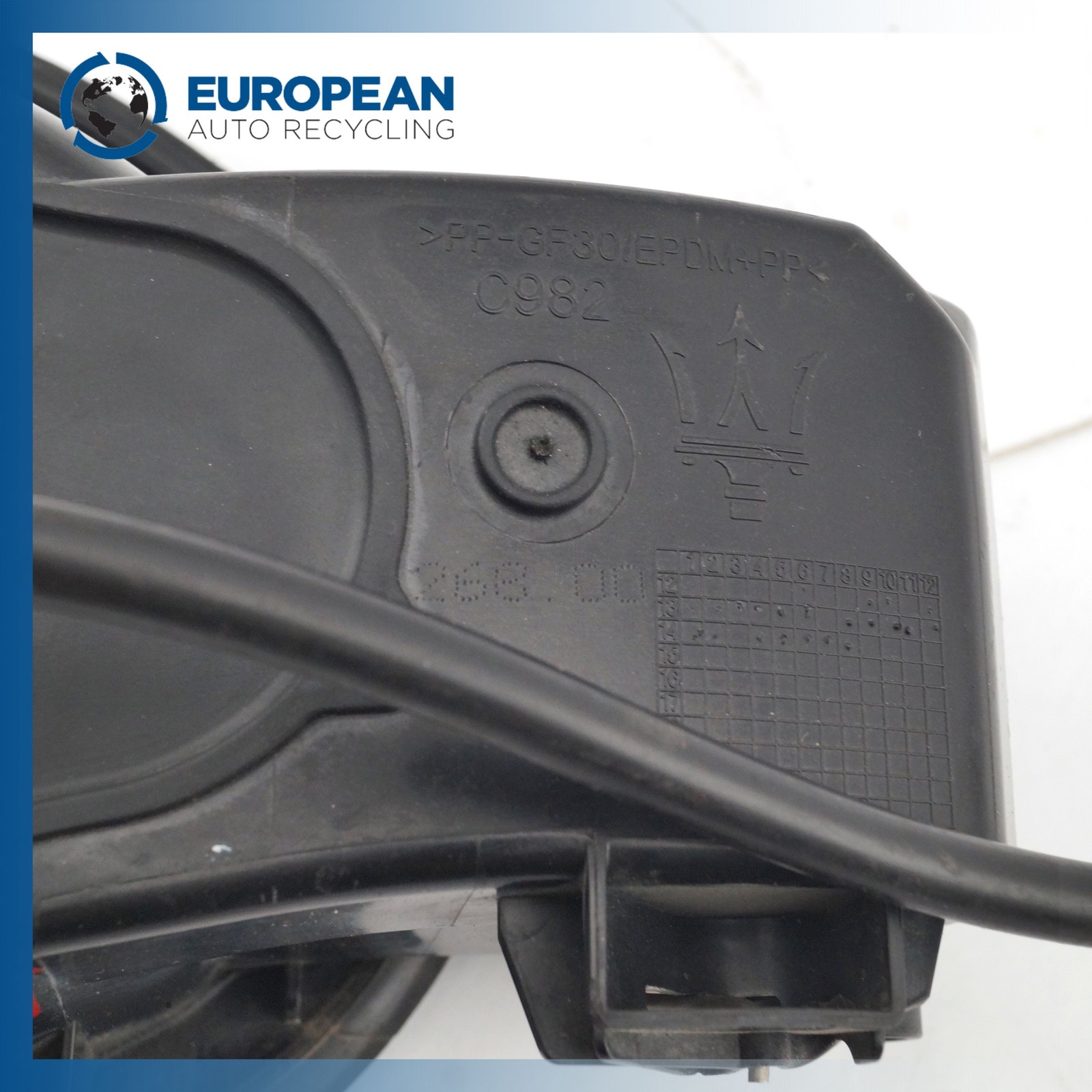 Maserati Ghibli S Q4 2014-2022 Fuel door P/N 670028351