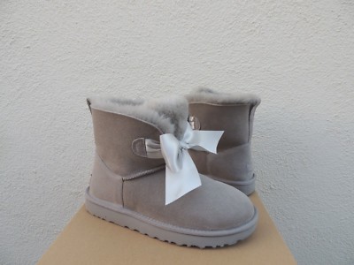 ugg 1098360