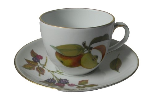 Grainger & Co Worcester Blue Floral Chintz & Gold Coffee Cup