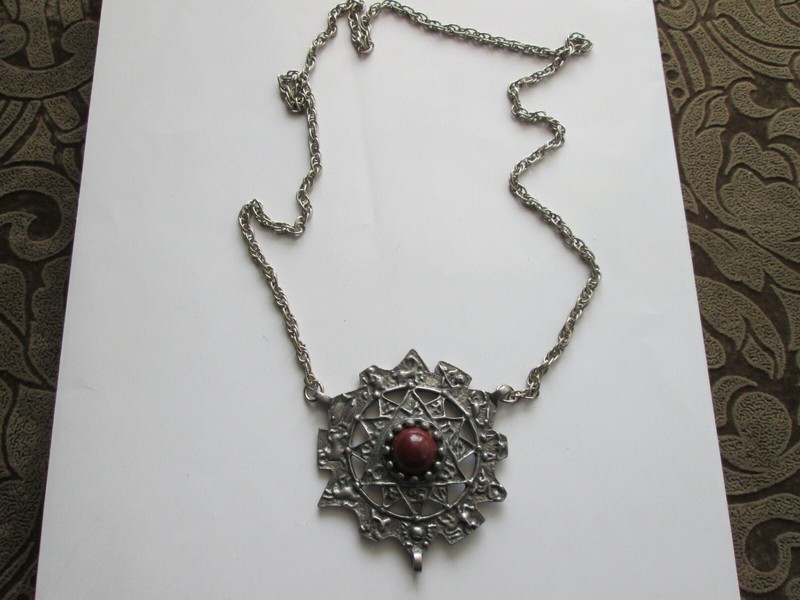 STANHOME MARK HEISTER Zodiac Calendar Pewter Pendant Chain Necklace 1975 w/book