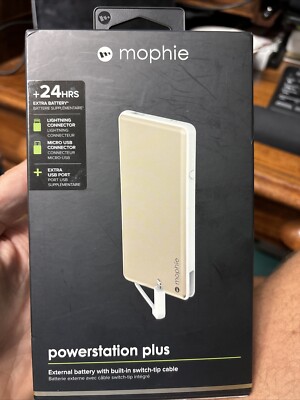 MOPHIE POWERSTATION PLUS GOLD EXTERNAL BATTERY BUILT-IN SWITCH-TIP CABLE APPLE