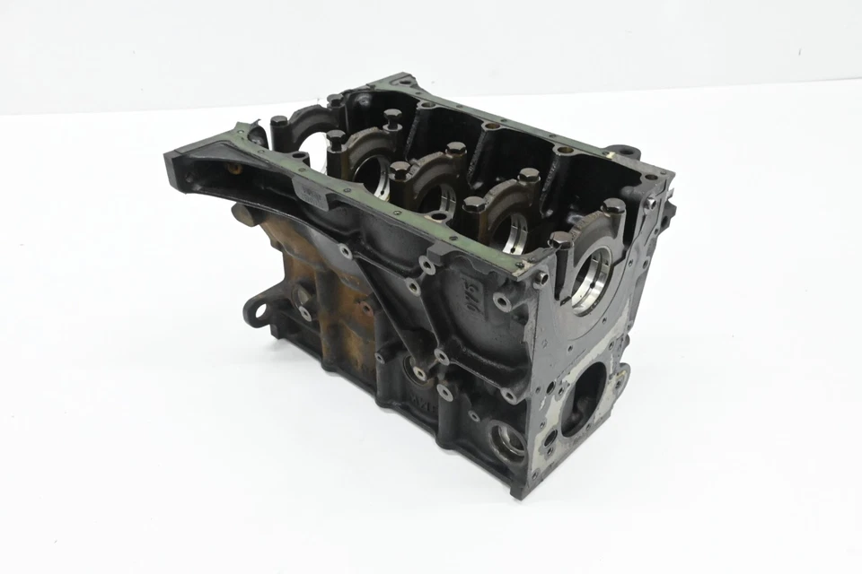 ⭐ 91-96 Bmw E36 318 Motor 4 cilindros Bloque de cilindro inferior Carcasa desnuda Fabricante de equipo original Foto 2 de 4