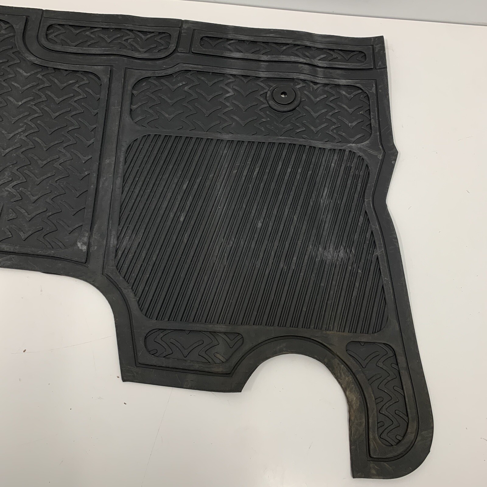 Genuine IVECO Covering Mat 2994930 | eBay