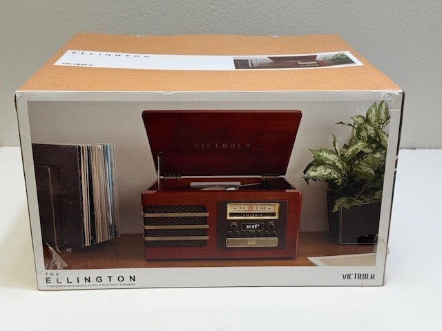 Vintage Ellington Bluetooth Turntable with 3-Speed, FM Radio & CD Player  -image