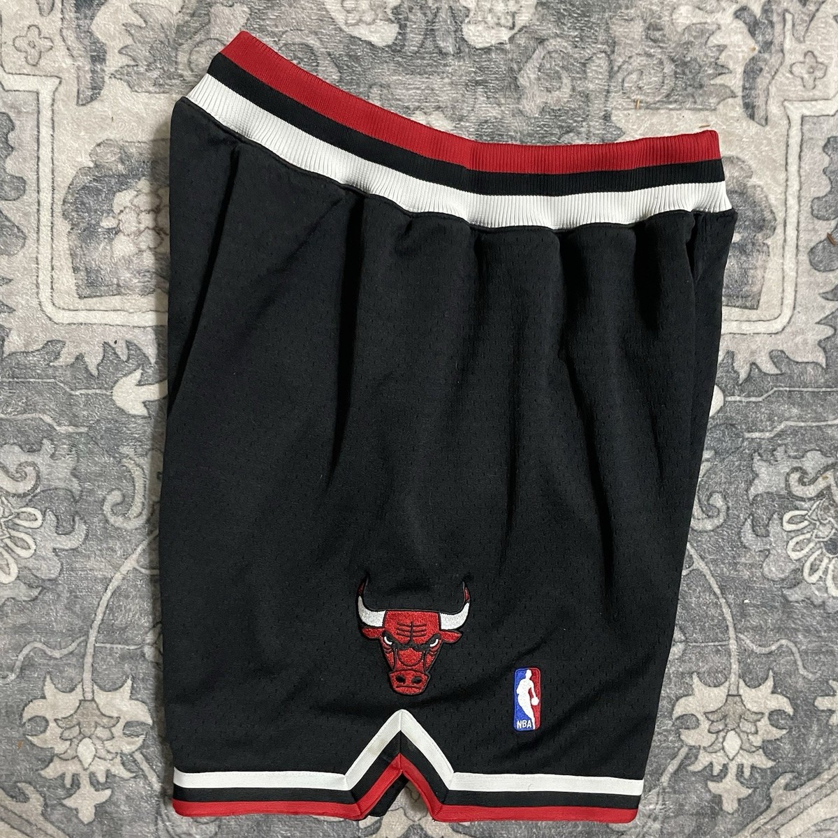 Mitchell & Ness Hardwood 1997-98 Chicago Bulls Authentic Black
