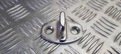 VW TOUAREG 7LA, 7L6, 7L7 Verriegelungshaken der hinteren Abdeckung 31078277