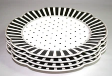 Monterey Bay Fine Porcelain Salad Plates 9in Black White Scallop Set of 4 New