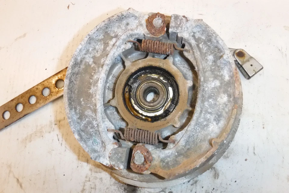 1971 honda sl175 OEM DRUM BRAKE FRONT - Image 3 of 4