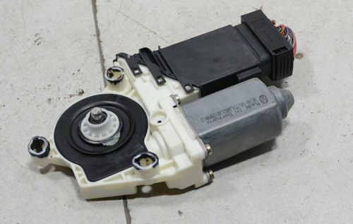 VW Bora Variant 1J Bj 2000 Fensterheber Motor Tür vorne RECHTS #74763-E153