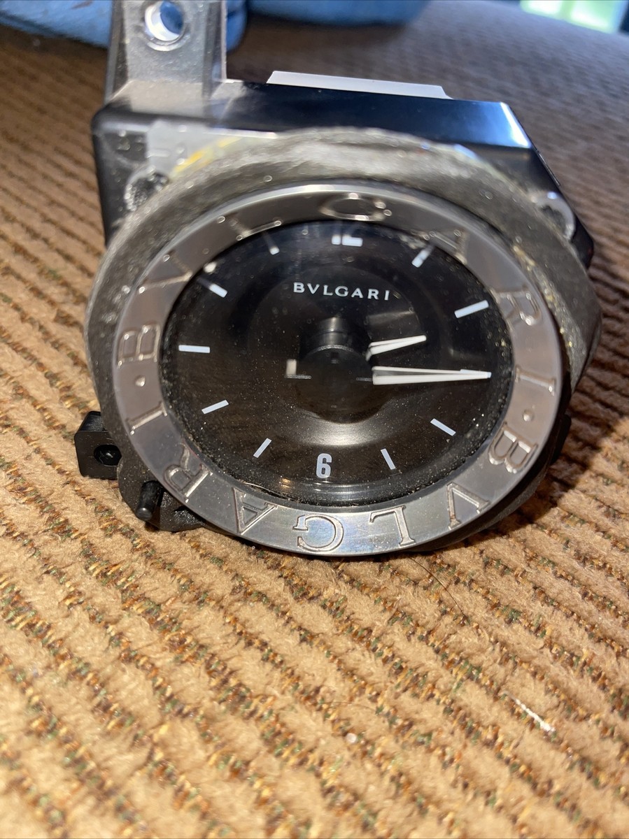 ✓ 2003 - 2006 Cadillac Escalade Center Console Upper Bezel