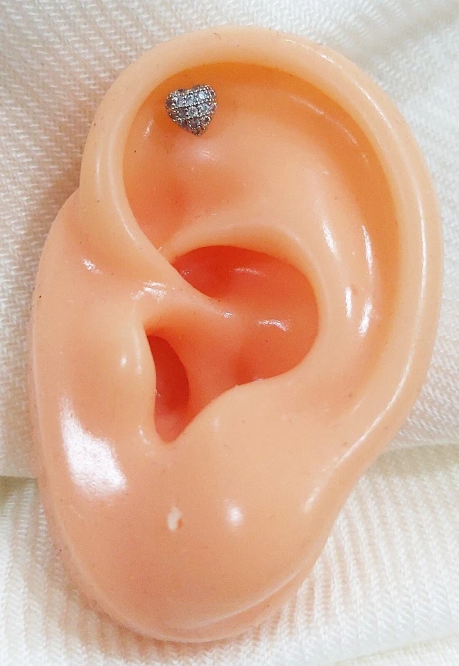 Orecchino piercing cuore in acciaio inox per elice cartilagine lobo labbra - Immagine 4 di 4
