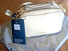 Splendida Piquadro Circle Borsa a tracolla Pelle 21 cm Colori: white. Mai usata