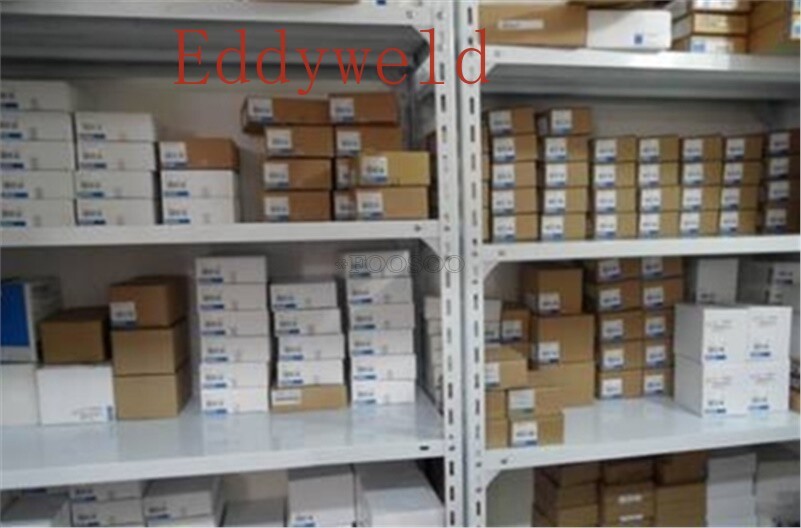 1PZ Omron Z4D-F04A Interruttore di Prossimità Z4DF04A Nuovo Spedizione 1PZ Omron Z4D-F04A Interruttore di Prossimità Z4DF04A Nuovo Spedizione