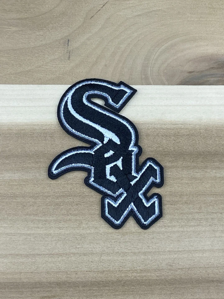 CHICAGO WHITE SOX MLB BASEBALL EMBROIDERED IRON ON PATCH 3”x2”
