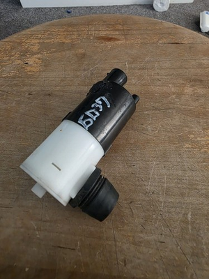 #ad 🔷🔷2014 2016 CHEVROLET SILVERADO TRUCK Washer Pump Motor OEM🔷🔷 $24.67